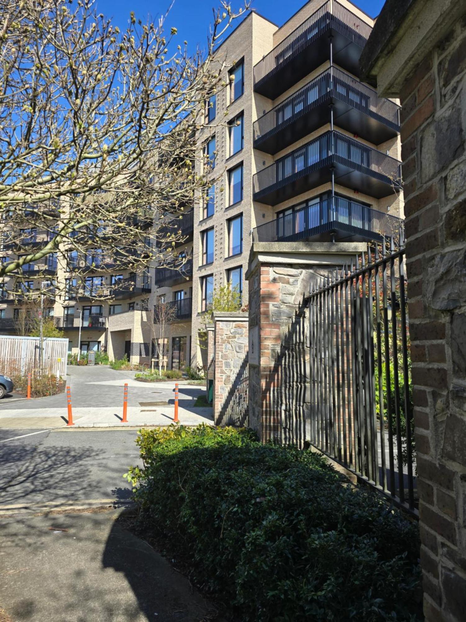 Gracian Omb Dublin Apartment Exterior foto